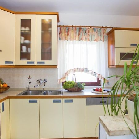 Holiday Home Elvis, Village Kujici Hreljici Екстер'єр фото