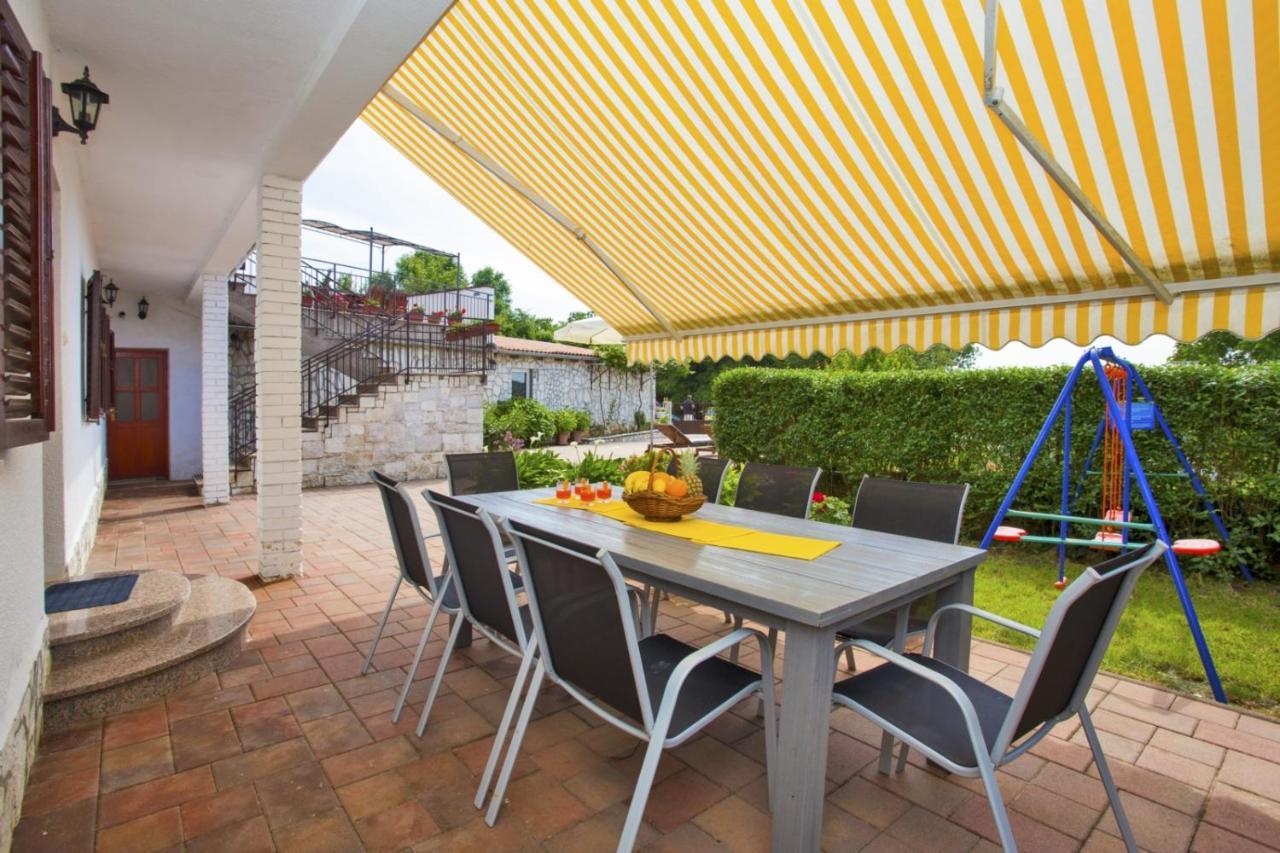 Holiday Home Elvis, Village Kujici Hreljici Екстер'єр фото