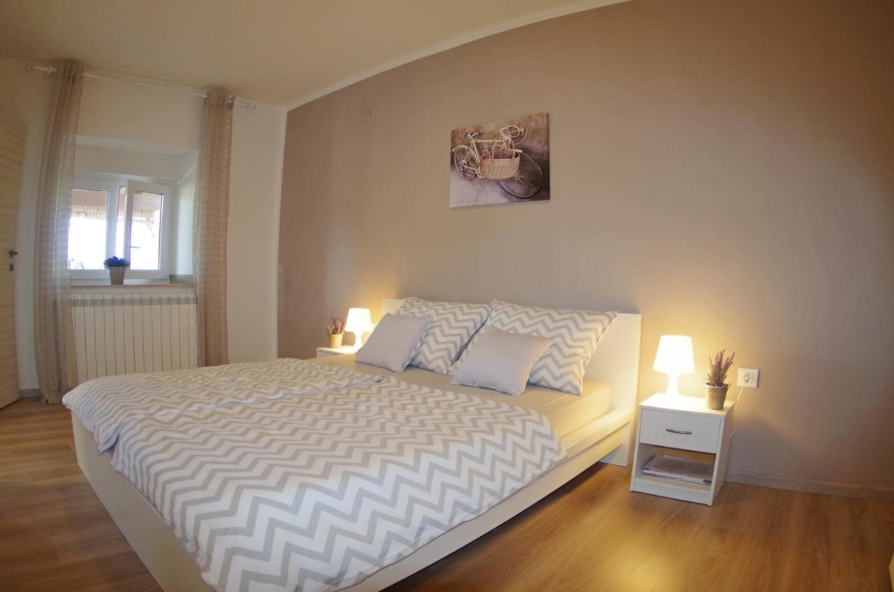 Holiday Home Elvis, Village Kujici Hreljici Екстер'єр фото
