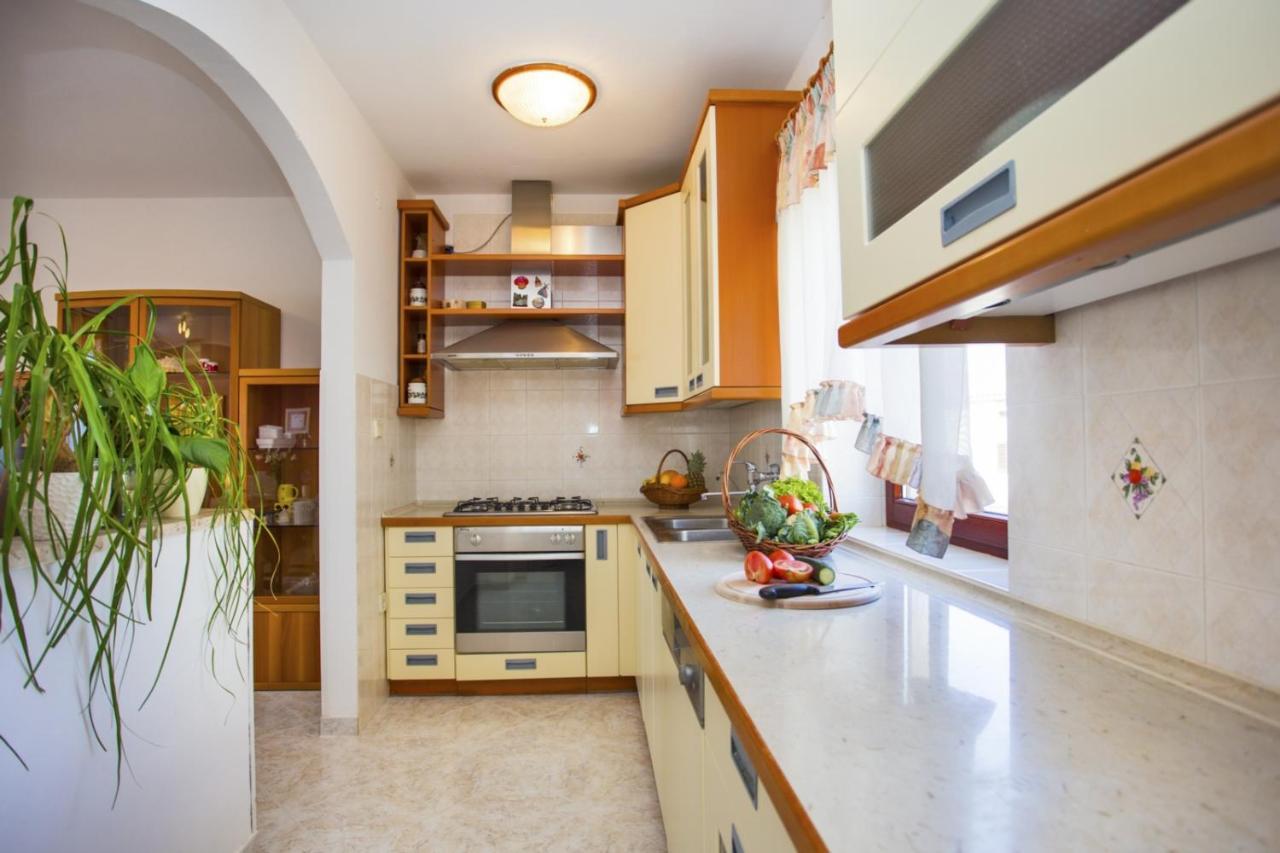 Holiday Home Elvis, Village Kujici Hreljici Екстер'єр фото