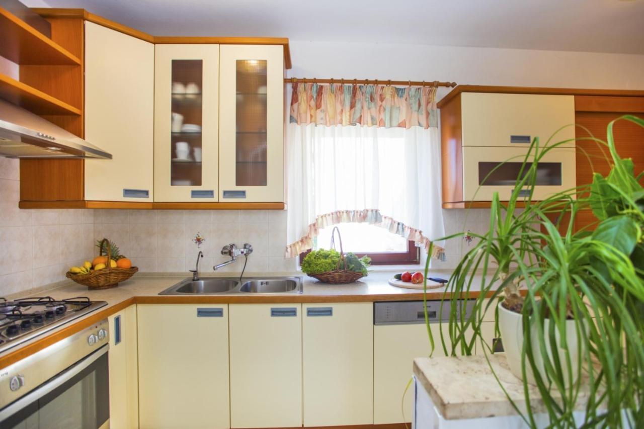 Holiday Home Elvis, Village Kujici Hreljici Екстер'єр фото
