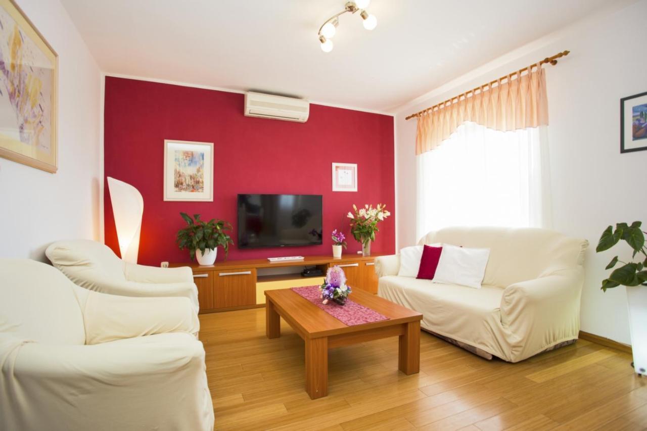 Holiday Home Elvis, Village Kujici Hreljici Екстер'єр фото